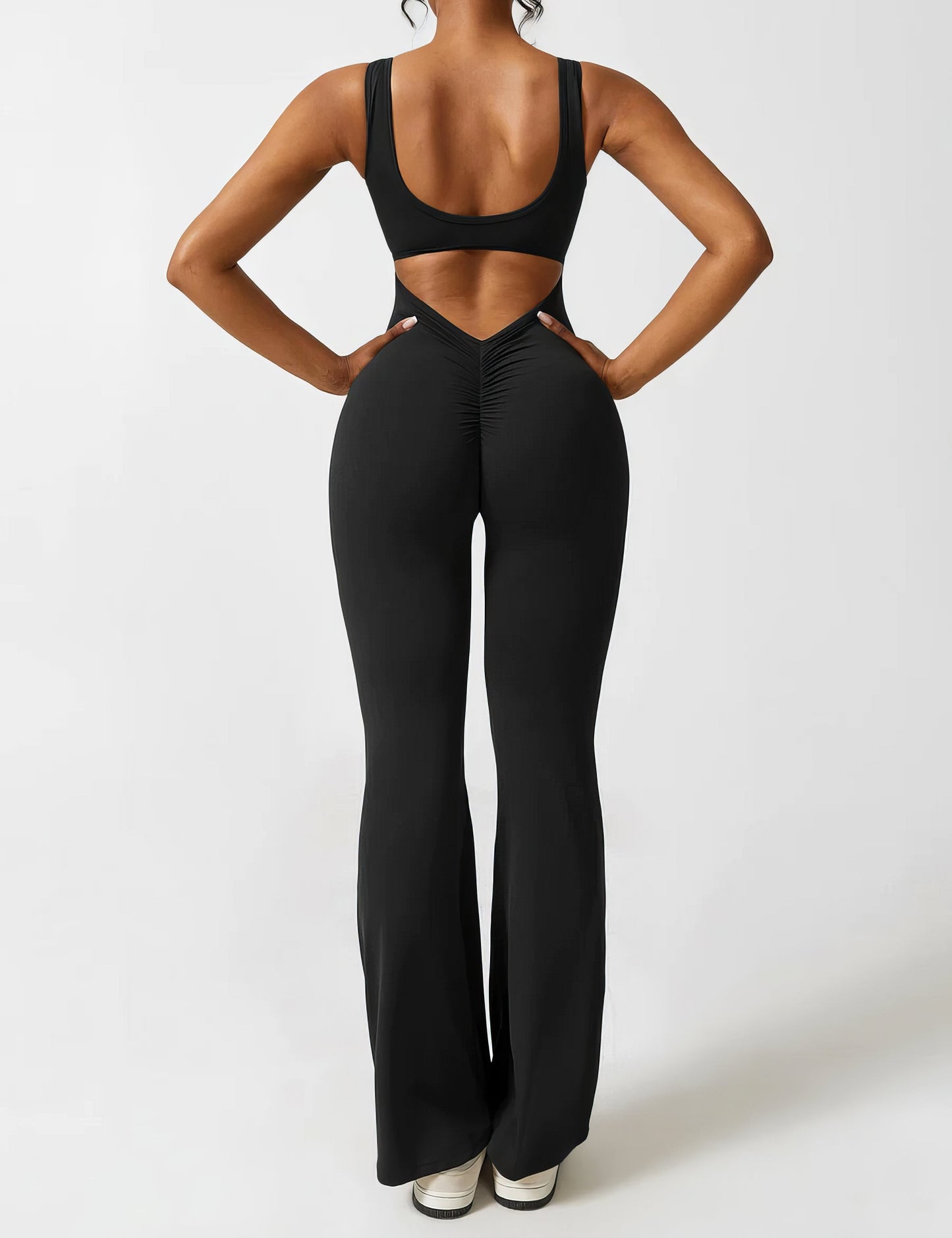 DEMI | V-BACK JUMPSUIT