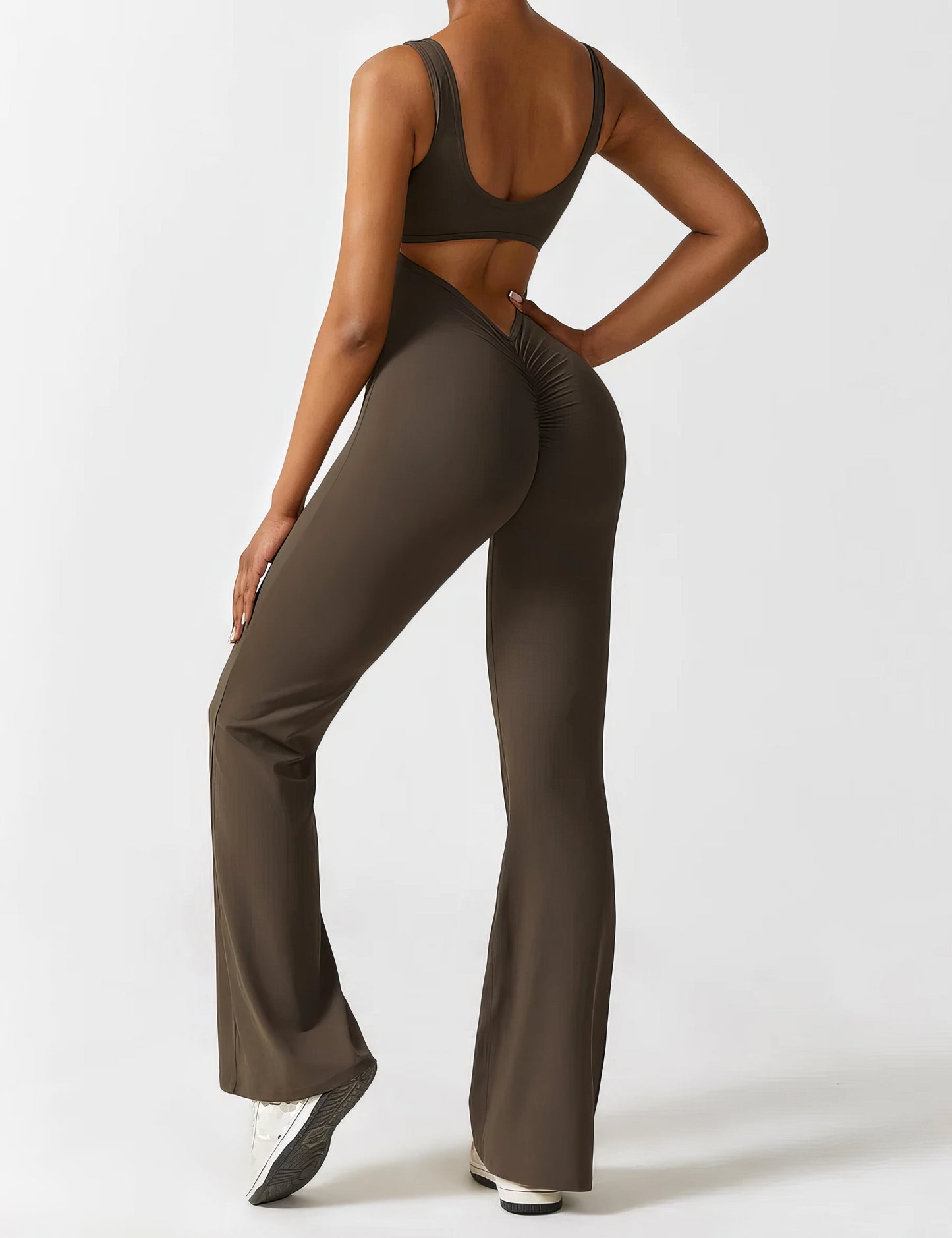 DEMI | V-BACK JUMPSUIT